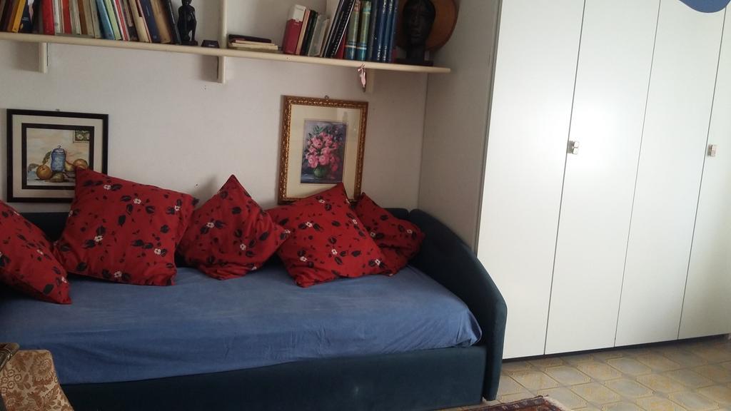 Bnb Lucilla Villa Pesaro Room photo